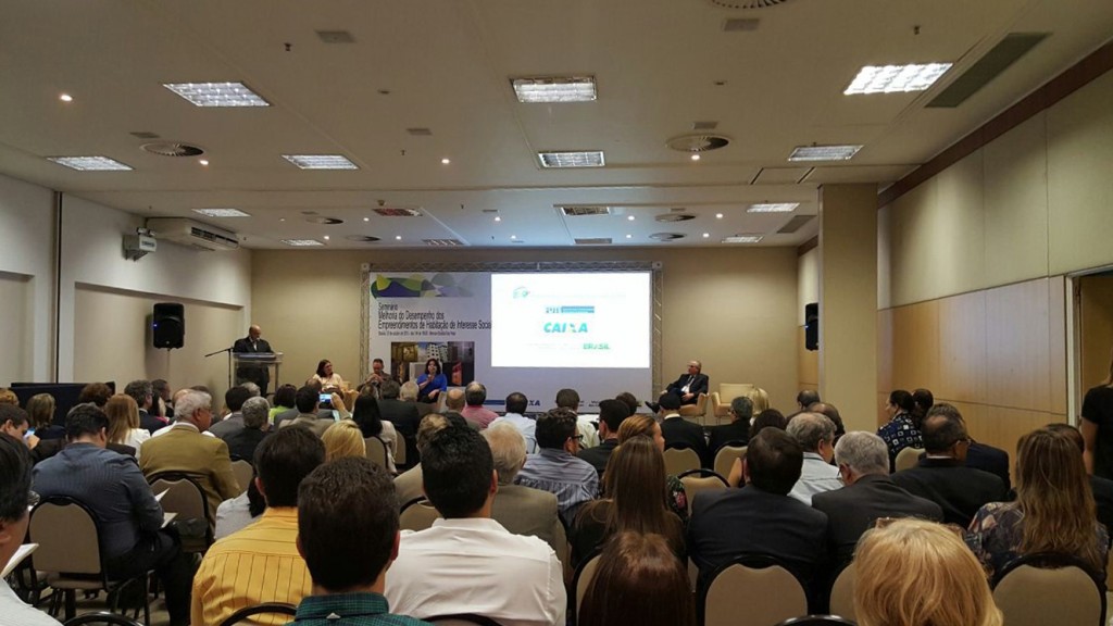 Público lota seminário sobre Melhoria do Desempenho dos Empreendimentos de Habitação de Interesse Social em Brasília